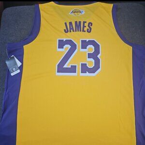 NBA L.A Lakers LeBron James jersey